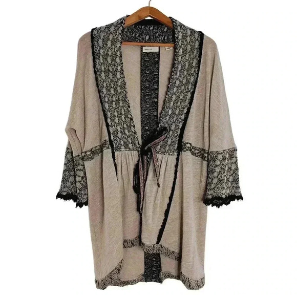Anthropologie Sweaters - Anthropologie Sleeping on Snow Oatmeal Black Embroidered Knit Cardigan Size S